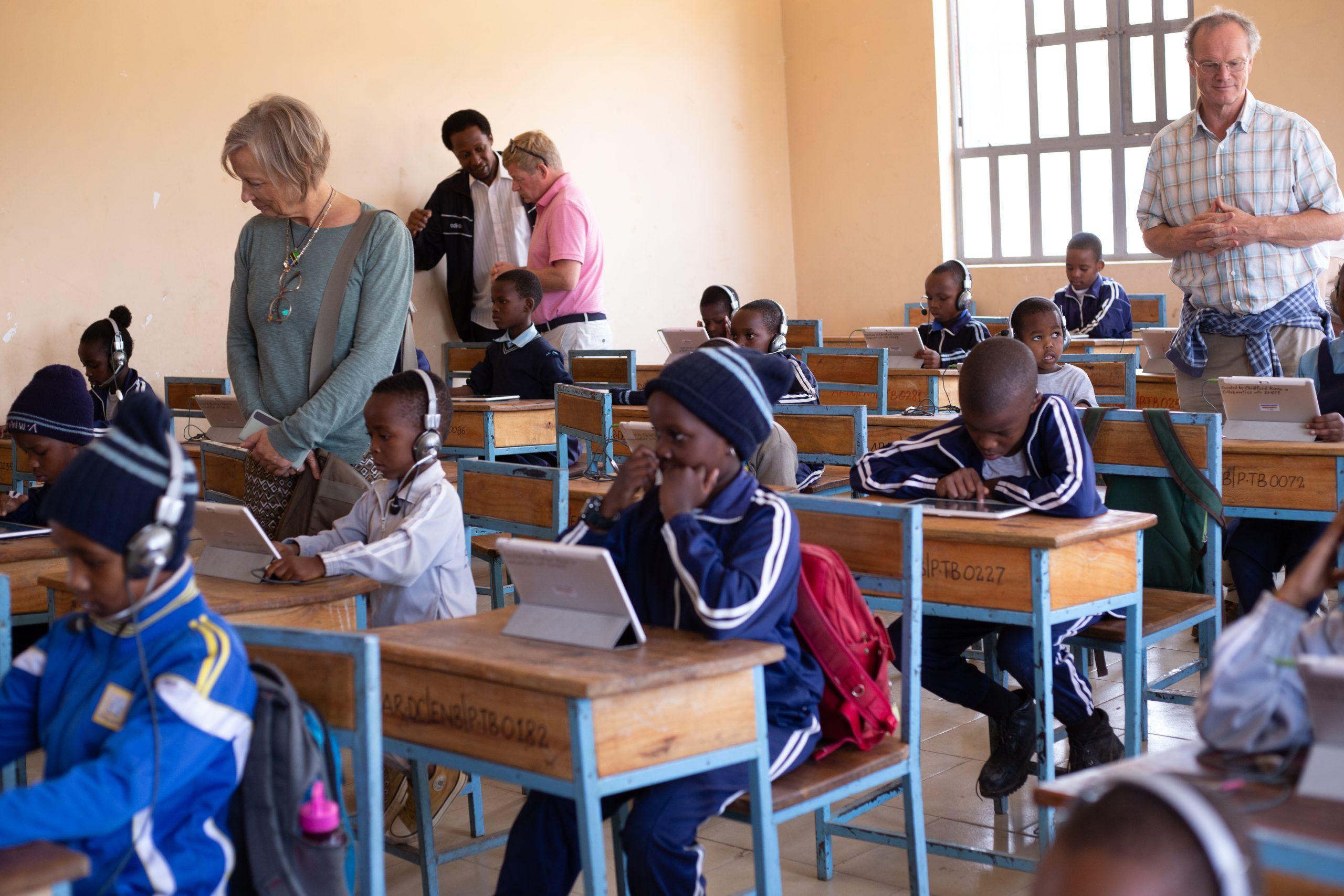 KitKit School - Enaboishu - Camara Tanzania (4)