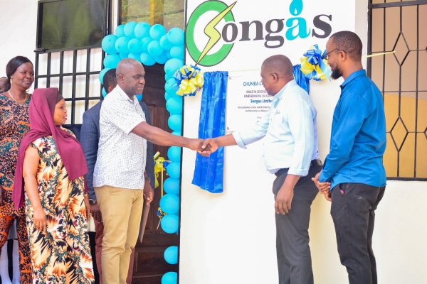 CSR Songas & Camara (3)